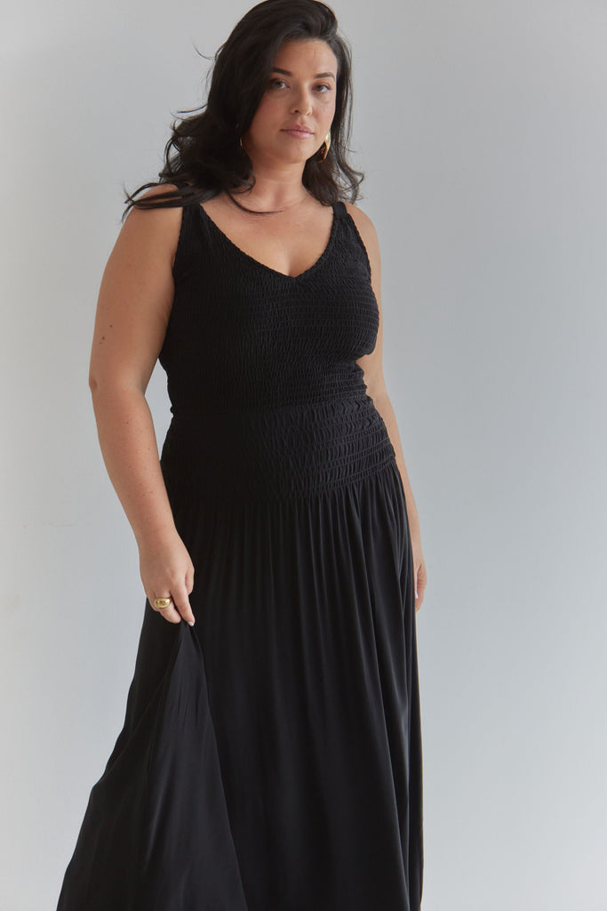 SURI Shirred Dress - Black - kimosabiworld.com