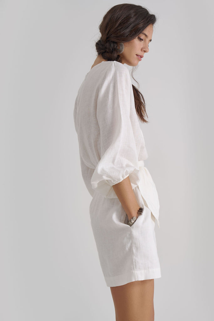 LEONI Tuxedo Pleats Playsuit – White - kimosabiworld.com