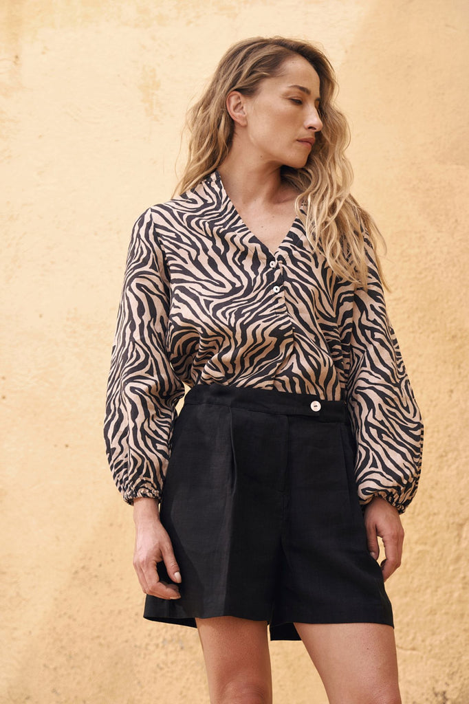 SHAE Bermuda Shorts - Black - kimosabiworld.com